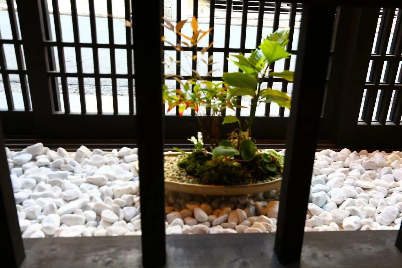 Hotel Pangea Nijo Киото Япония