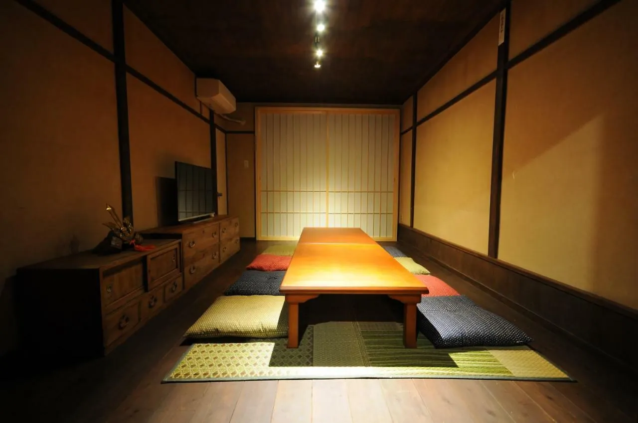 Hotel Pangea Nijo Киото 2*,